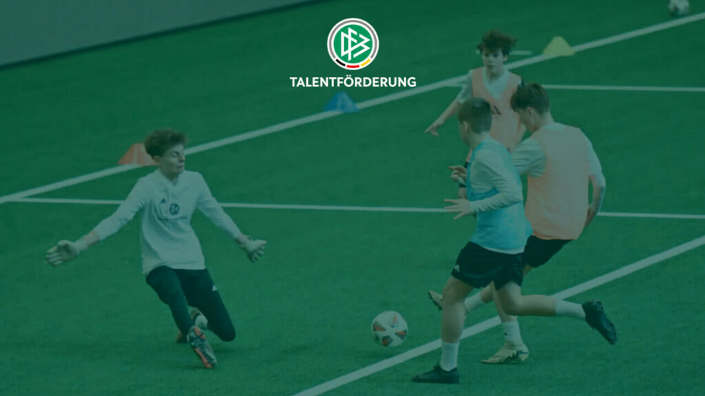 8. DFB-Trainingsdialog