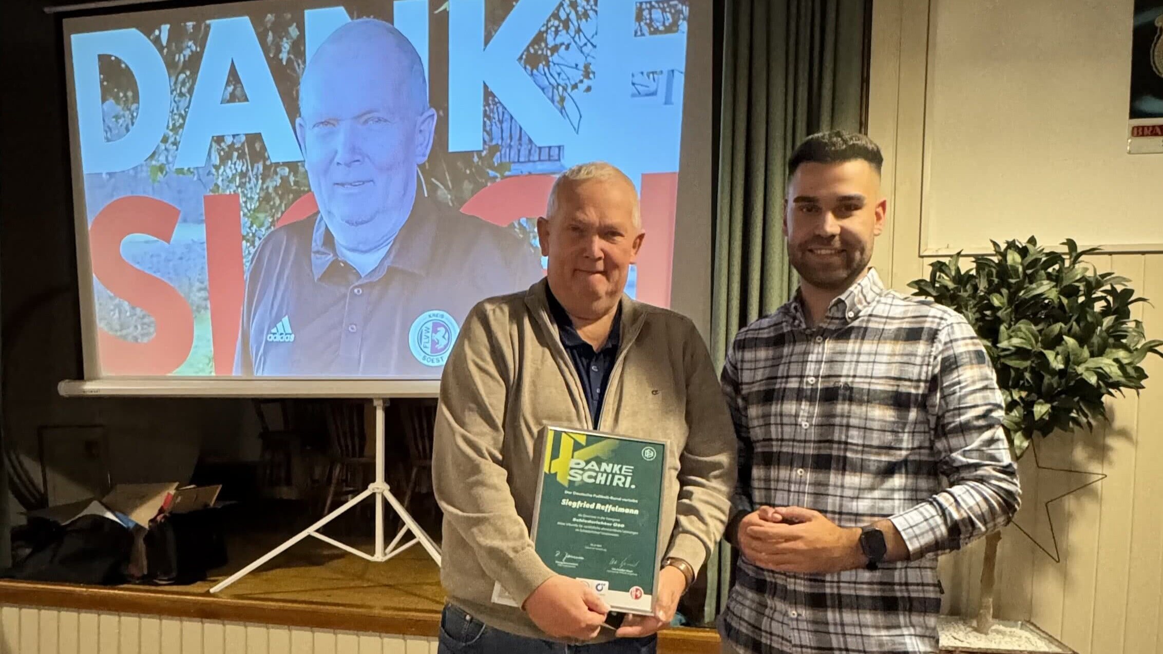 Die erste Überraschung des Abends: Siegfried Reffelmann erhielt die 