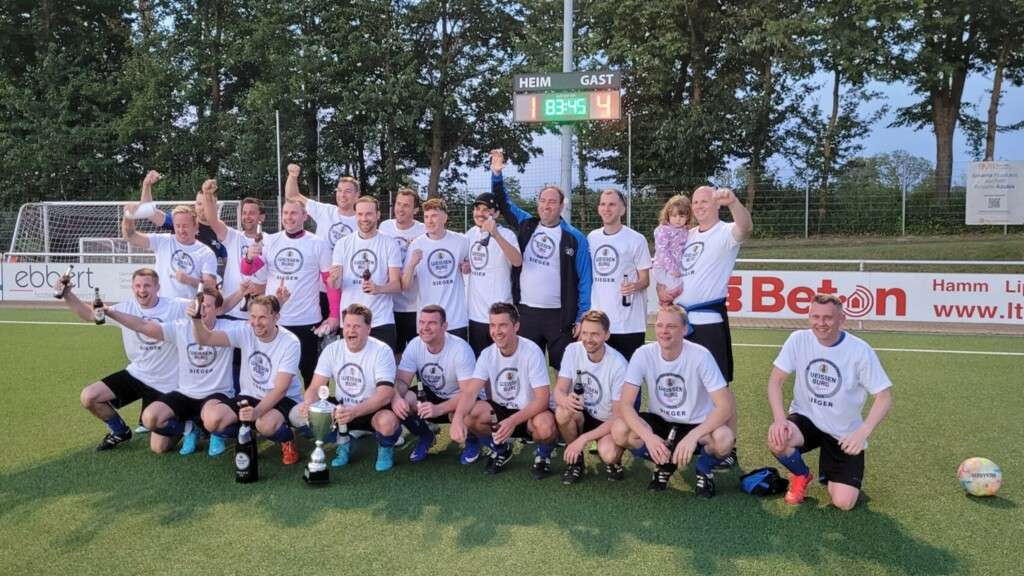 SG S&ouml;nnern/Scheidingen gewinnt Kreispokal der Alten Herren